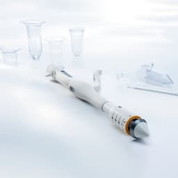 TST33 - Tissue Selecting Therapy Stapler-Produktbild CW Vergrößerung