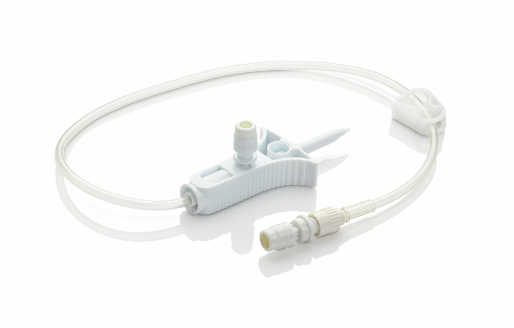 Chemfort bag adaptor luer lock connecte-Picture of Chemfort bag adaptor connected to female luer lock adaptor without a protectiv<br/>e cap