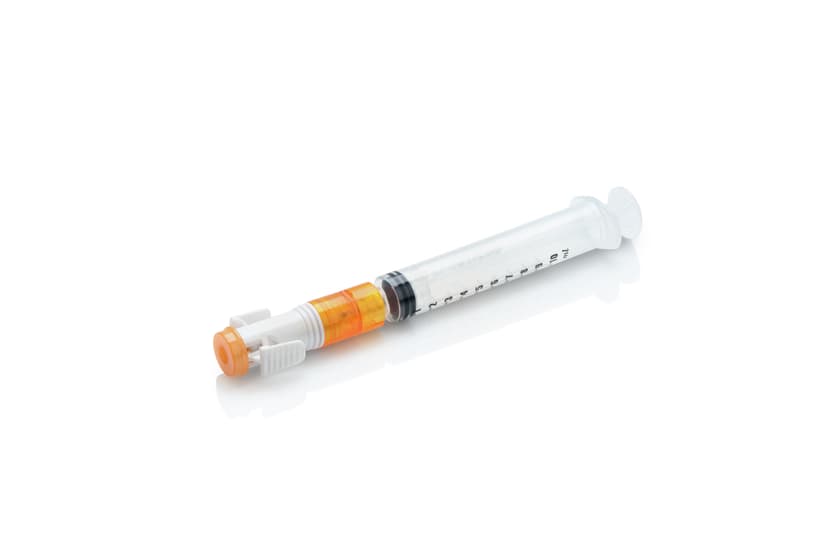 Chemfort Syringe adaptor lock-Picture of Chemfort Syringe adaptor lock connected to Syringe