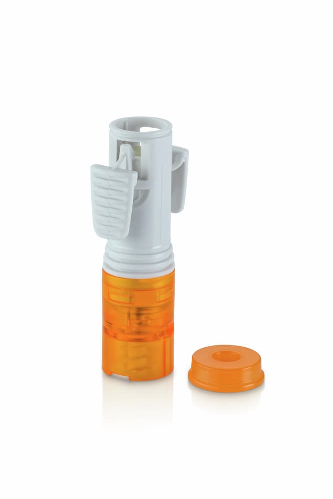 Chemfort Syringe adaptor lock-Picture of Chemfort Syringe adaptor lock without a protecitve cap, upright sideview