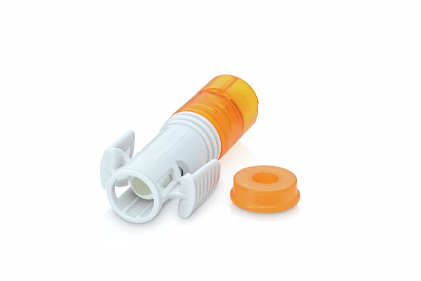 Chemfort Syringe adaptor lock-Picture of Chemfort Syringe adaptor lock without a protective cap